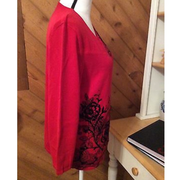 Alfred Dunner RED Black Floral details SWEATER S - Picture 4 of 7